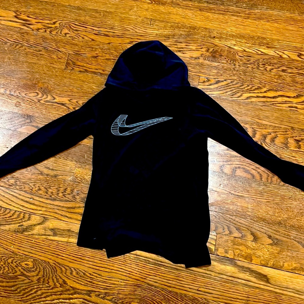 Nike boys light weight hoodie (dry fit) size youth small